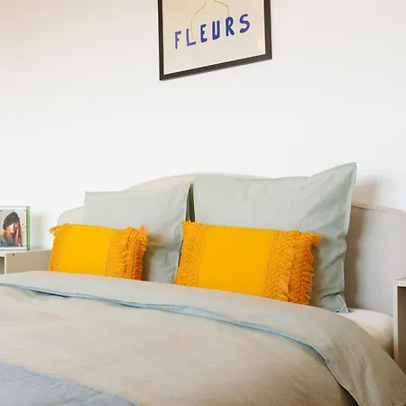 Apartment Sunset 12 Bucharest