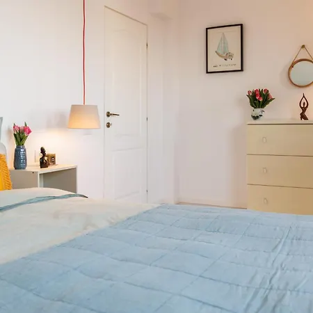 Sunset 12 Apartment *