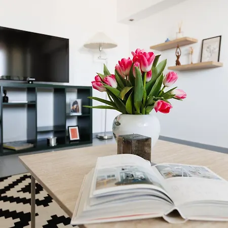 Sunset 12 Apartment *